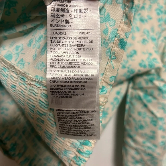 Levi’s Yvie The Statement Blouse Crop Top Floral Puff Sleeve. Size M - Picture 7 of 7